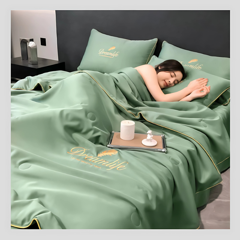 Couette premium brodée – Chaude en hiver, légère en été