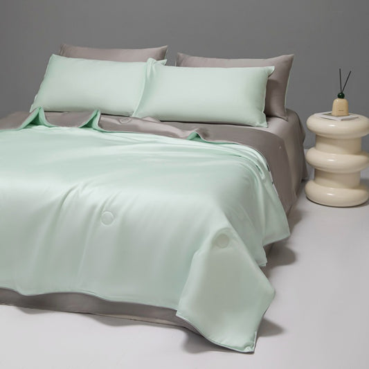 Couette rafraîchissante d'été brodée