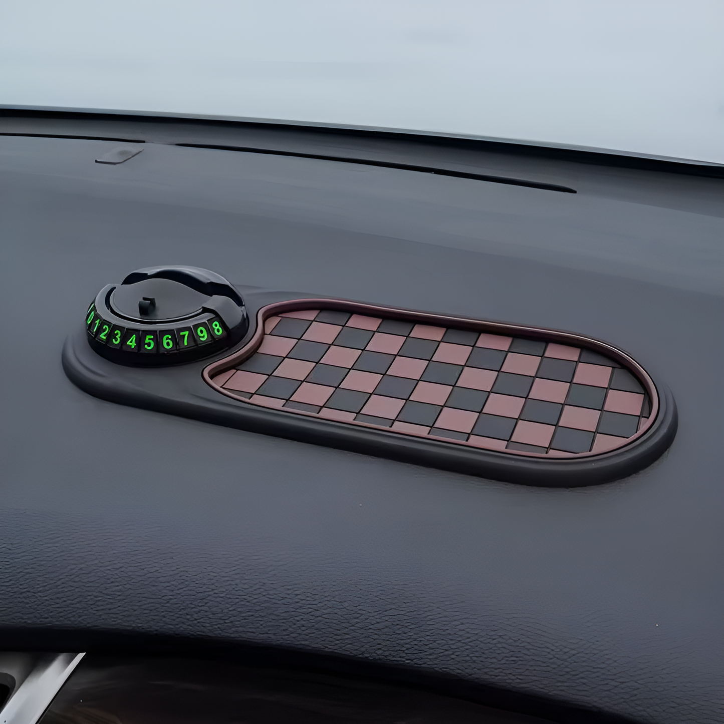 Tapis antidrapant multifonctionnel pour voiture