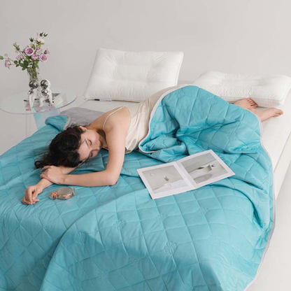 Couette Fraîcheur SilkAir™ | Dormez au frais toute la nuit.
