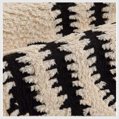 PlushGuard™ – Couvre-Sofa Antidérapant