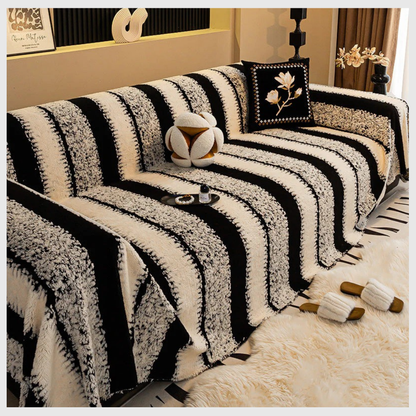 PlushGuard™ – Couvre-Sofa Antidérapant