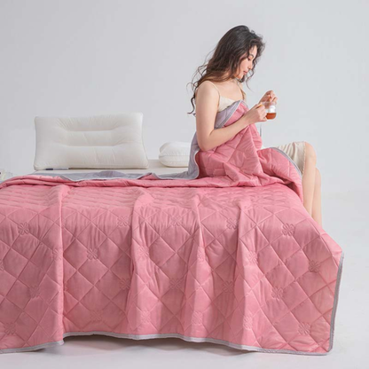 Couette Fraîcheur SilkAir™ | Dormez au frais toute la nuit.