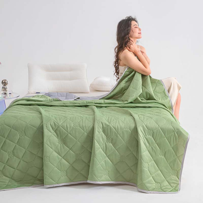 Couette Fraîcheur SilkAir™ | Dormez au frais toute la nuit.