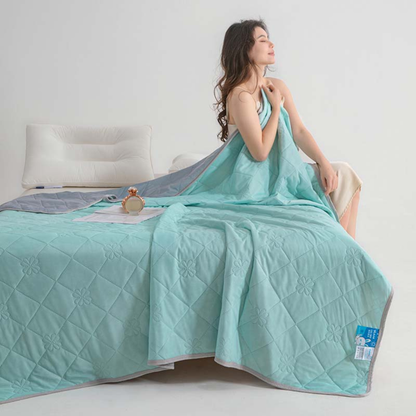Couette Fraîcheur SilkAir™ | Dormez au frais toute la nuit.